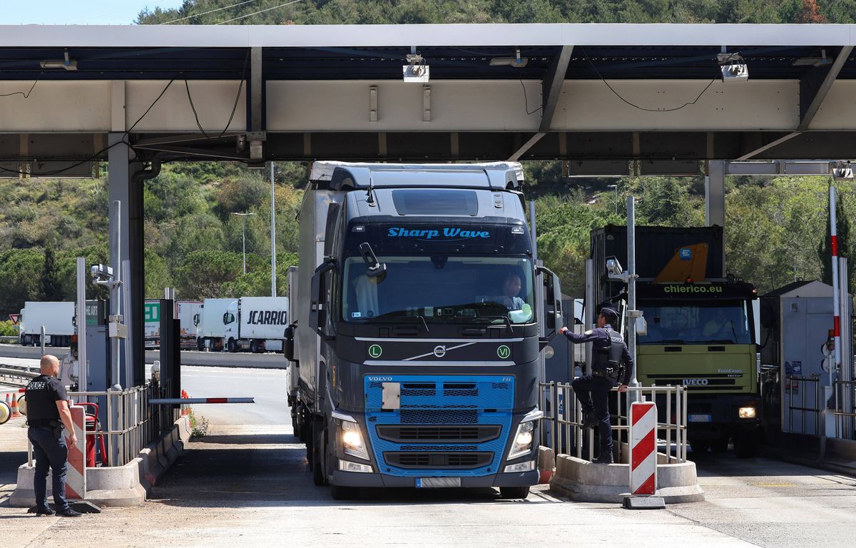 Péages : Le ministre des Transports veut " une ristourne " sur les autoroutes cet été