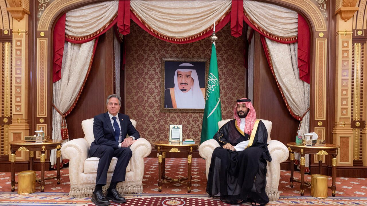 En visite en Arabie saoudite, Antony Blinken évoque les droits humains avec MBS