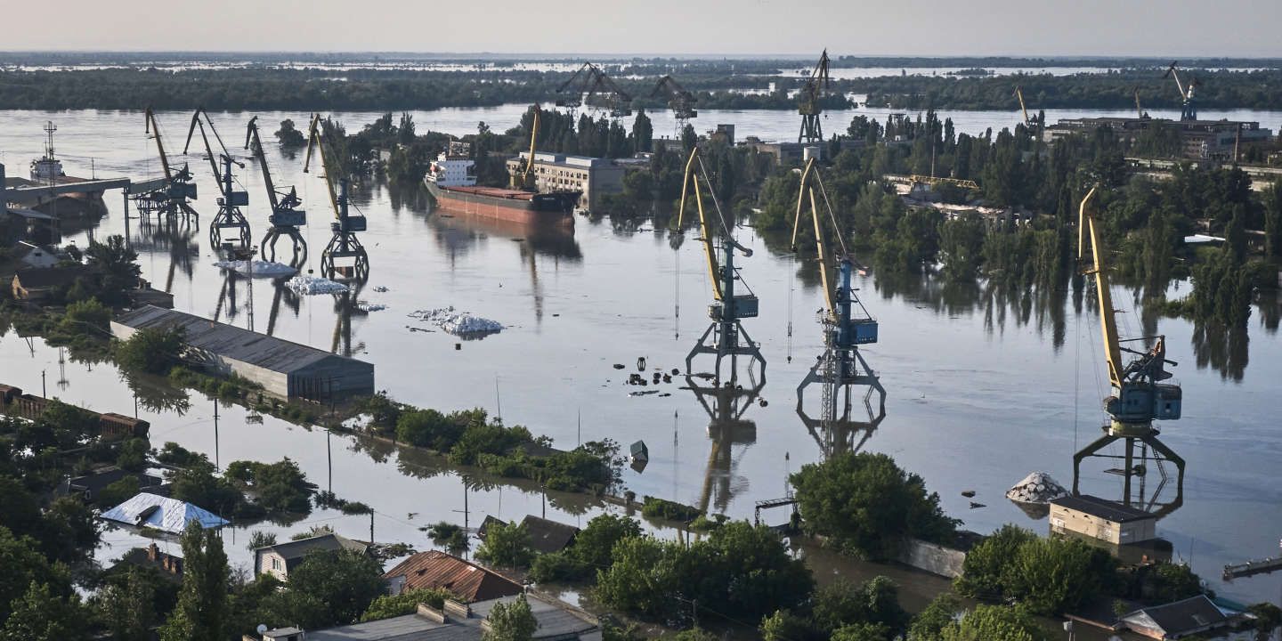 Guerre en Ukraine, en direct : dix mille hectares de terres arables inondées sur la rive droite du Dniepr, dans l’oblast de Kherson, selon Kiev