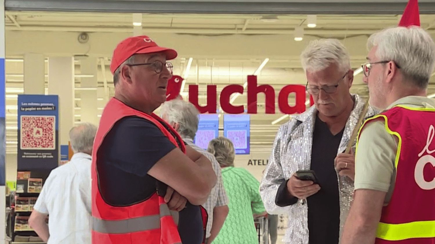 Auchan : un salarié de Louvroil mis à pied pour une journée pour avoir chanté trop fort dans les rayons