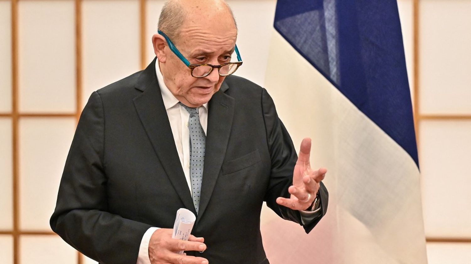 Liban : Emmanuel Macron nomme Jean-Yves Le Drian comme "envoyé personnel"