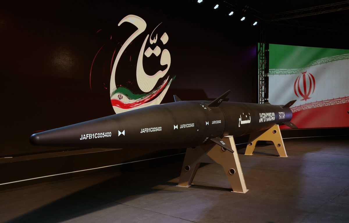 Iran : Téhéran dévoile le missile hypersonique Fattah, imprévisible et maniable