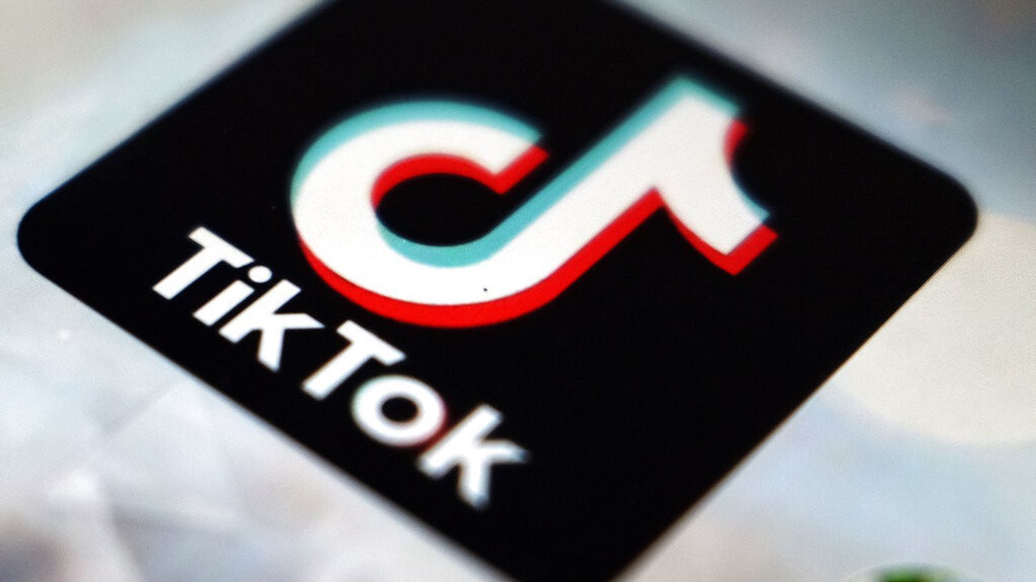 Rapport d'enquête sur TikTok : "Nous nous sommes heurtés à un numéro de communication", dénonce le président de la commission d'enquête