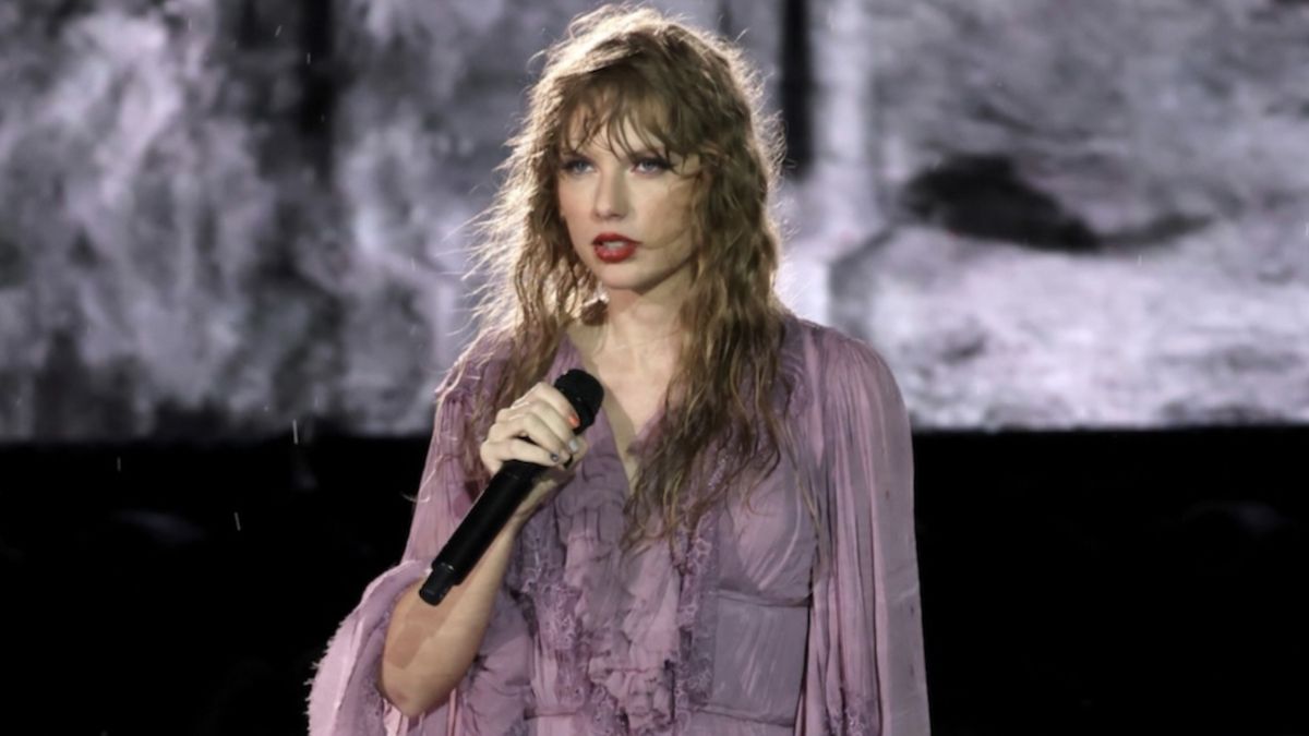 Taylor Swift Changes Controversial Lyric on "Better Than Revenge"