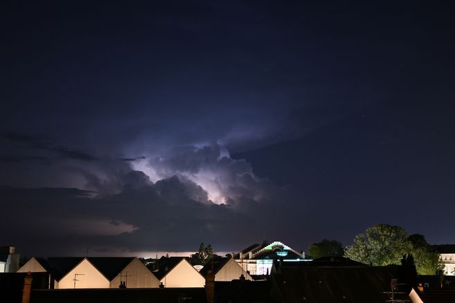 Alerte aux orages : dix départements placés en vigilance orange