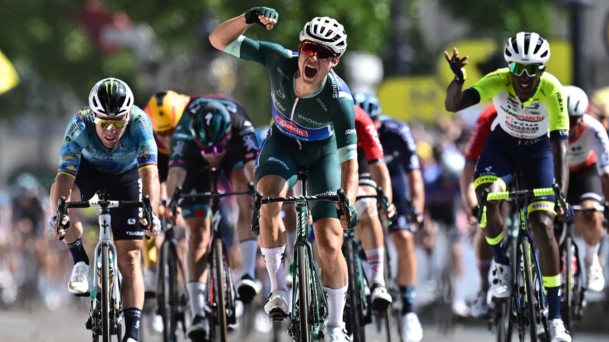 Tour de France 2023 | Jasper Philipsen remporte la 7e étape devant Mark Cavendish