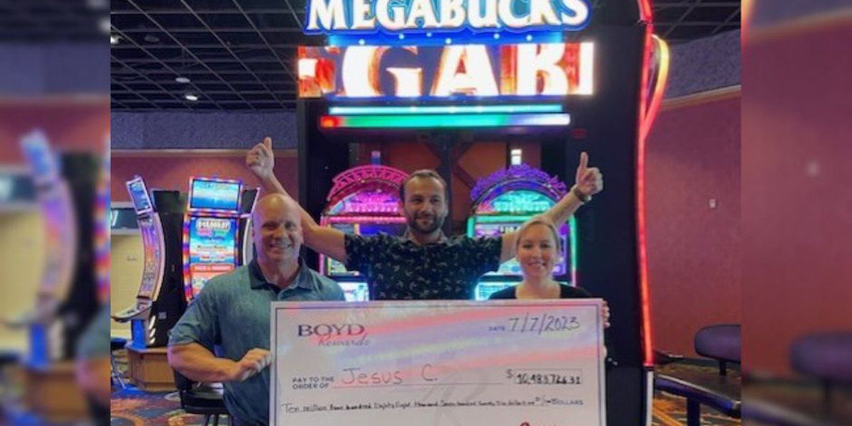 Las Vegas resident hits $10.5 million jackpot on slot machine