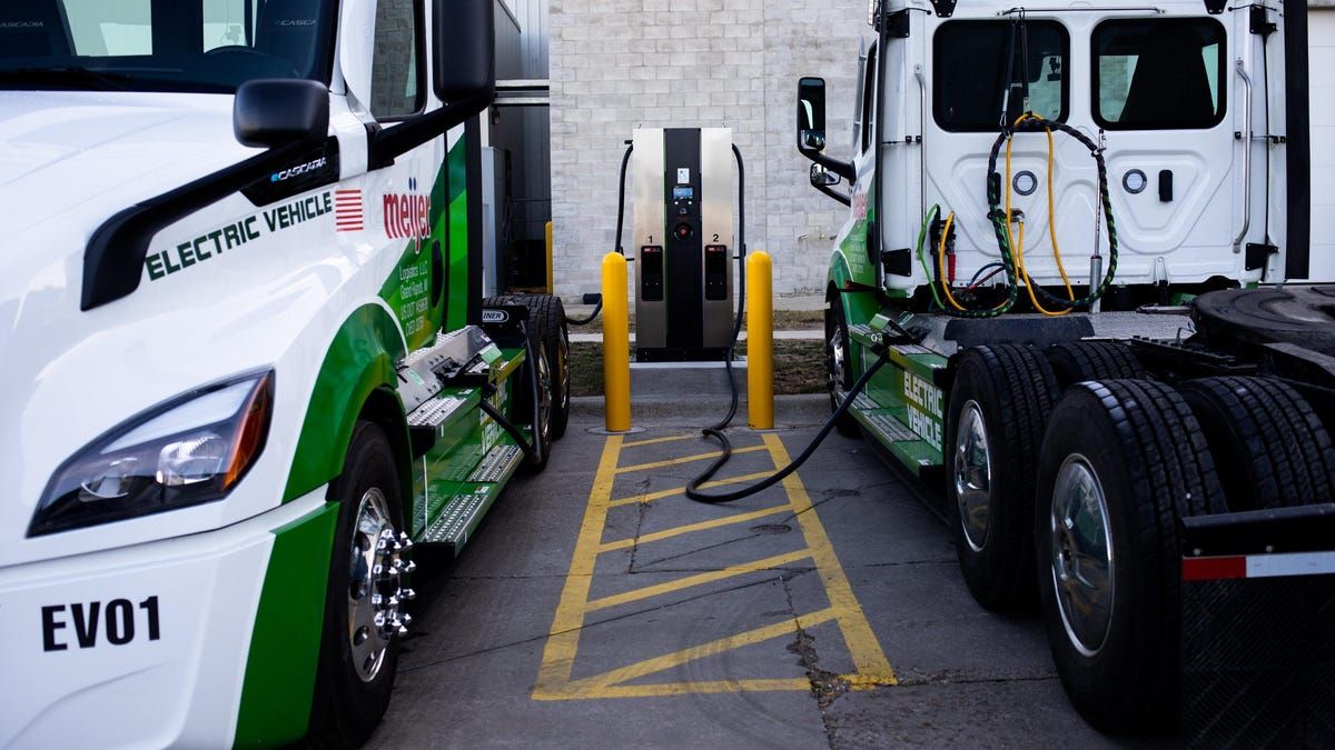 Truck Makers Agree To End Gas-Powered Sales In CA By 2036