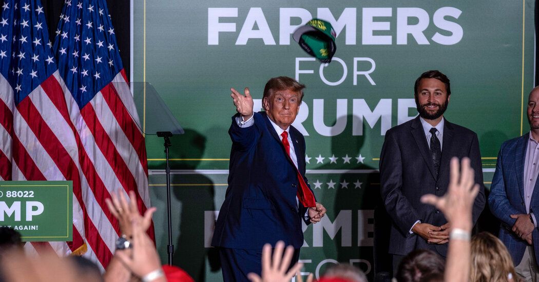 In Ag-Friendly Iowa, Trump Goes After DeSantis on Farming Issues