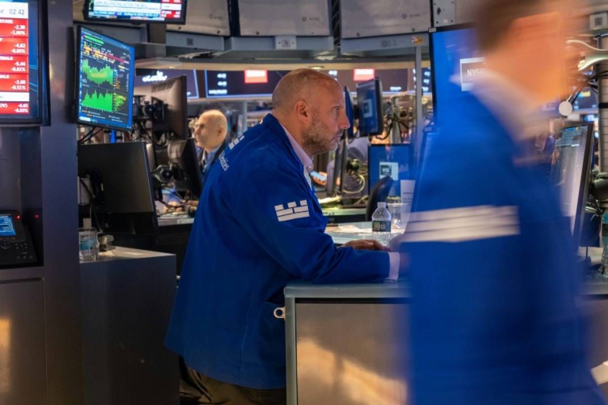 Wall Street conclut en hausse, tirée par la technologie