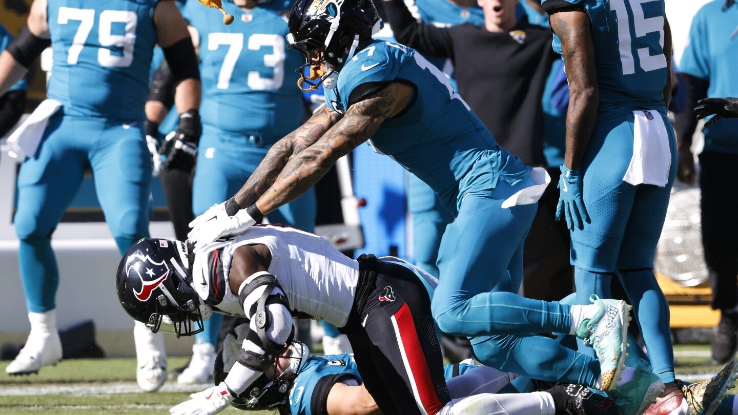 NFL announces only one fine for Jaguars-Texans melee: Evan Engram $11,255