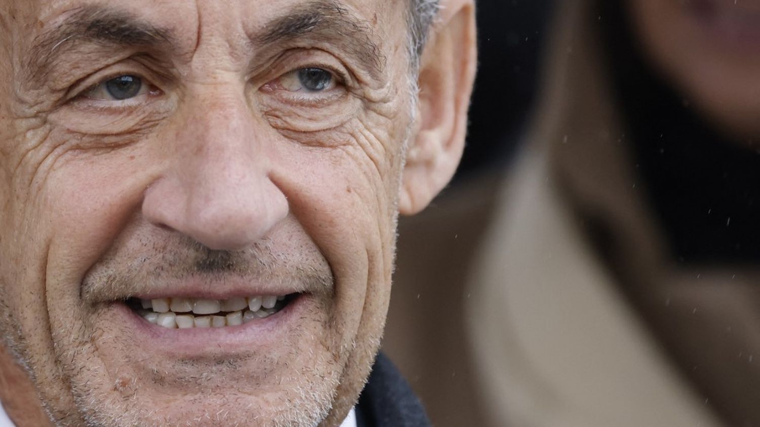 Nicolas Sarkozy annonce "renoncer à toute expression médiatique", après sa pose de bracelet électronique