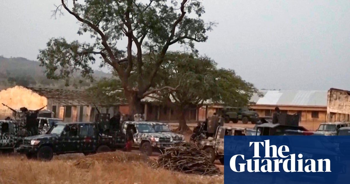 Nigeria sends troops to rescue more than 250 kidnapped schoolchildren