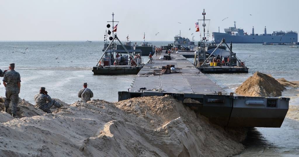 1,000 US troops deploying to build offshore port for Gaza aid