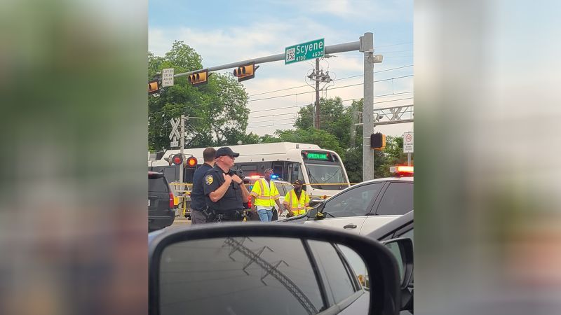 Dallas, Texas, DART train: Authorities search for suspect after shooting leaves 1 dead and 2 others injured