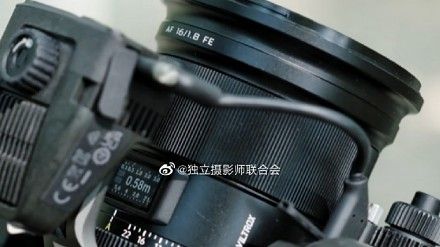 鏡身加設顯示屏！Viltrox AF 16mm F1.8 FE 向 Nikon 致敬？