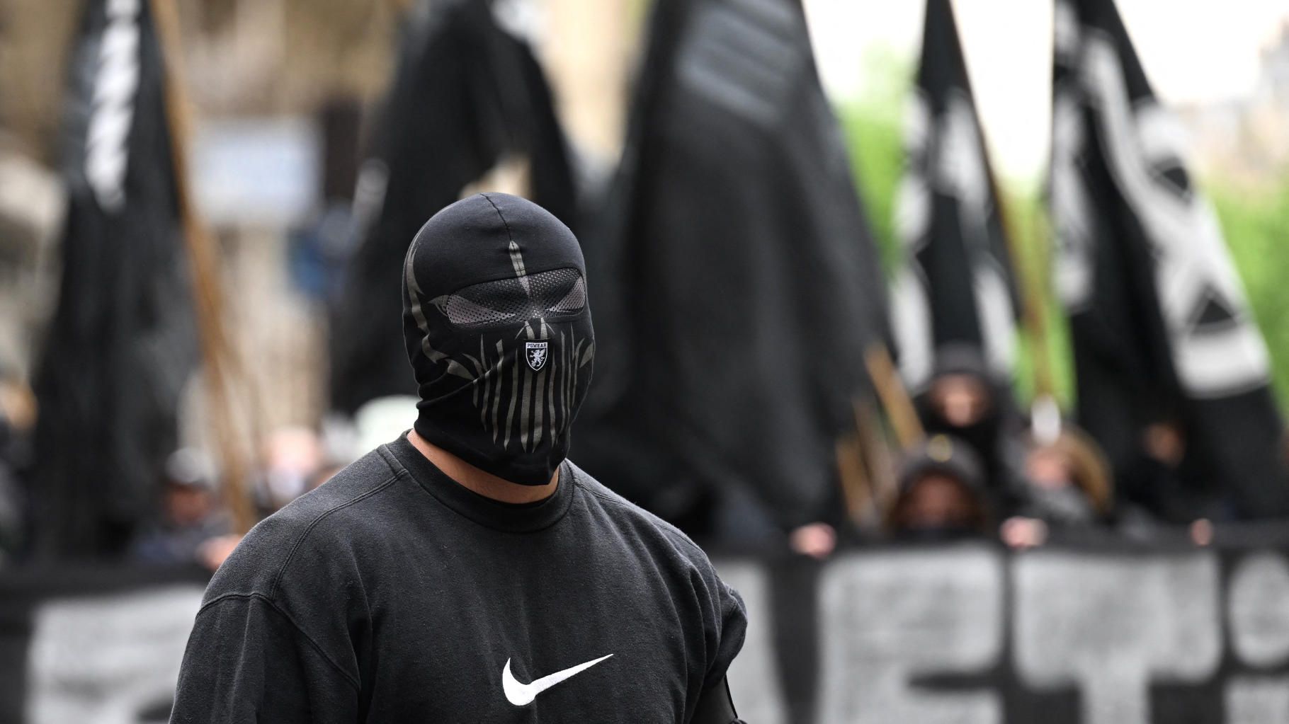 Manifestation d’extrême droite en plein Paris : la préfecture se justifie sur l’autorisation