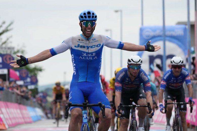 Tour d'Italie - Matthews la 3e étape... Evenepoel en Rose, Pinot en Bleu