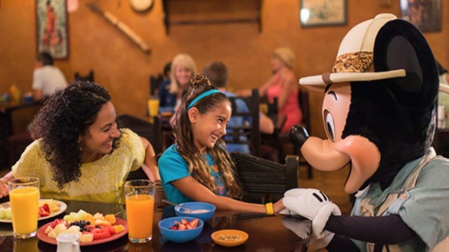 Disney Dining Plan Will Return to Walt Disney World in 2024