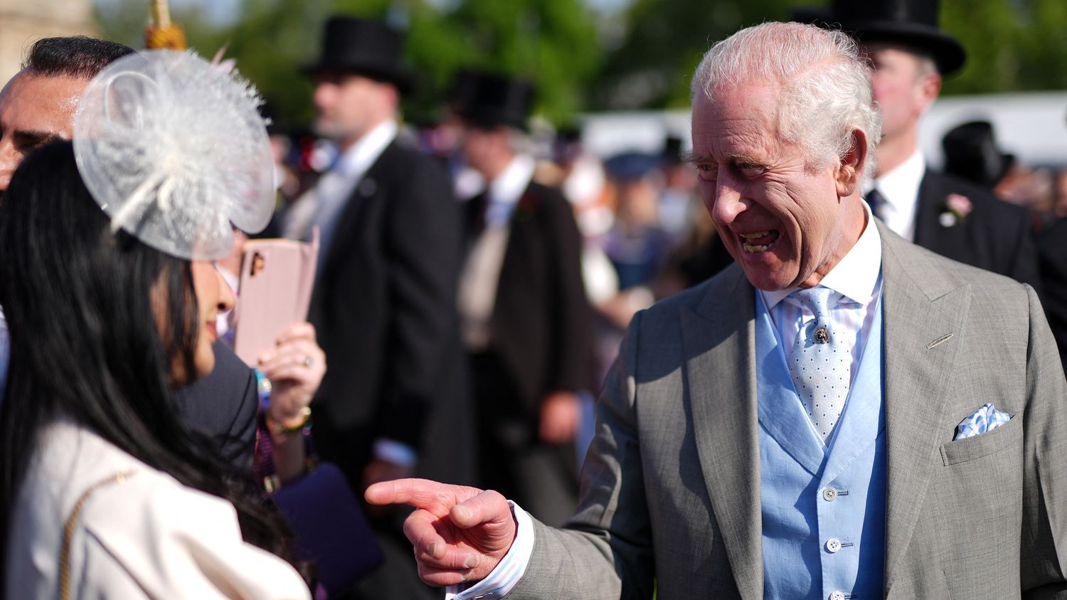 Royaume-Uni : Charles III et Harry, tous les deux à Londres, s'évitent malgré la maladie du souverain