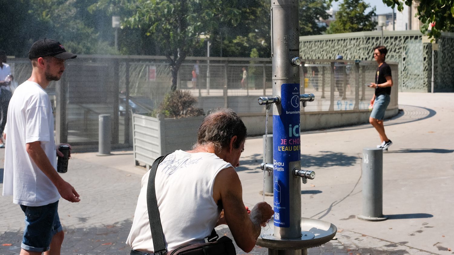 REPLAY. Climat : le ministre de la Transition écologique a dévoilé les "15 actions" de son plan canicule