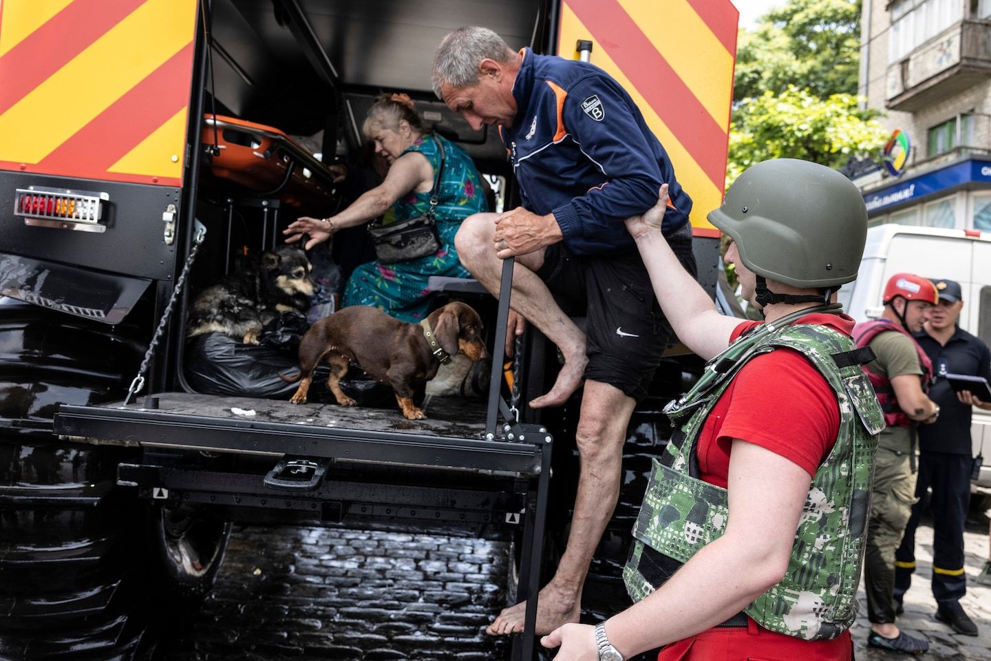 Russia-Ukraine war news: Zelensky calls for aid as flood evacuations continue