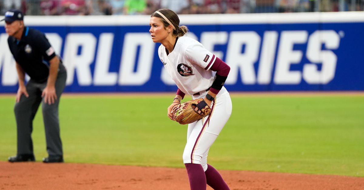 No. 3 FSU Softball falls to No. 1 Oklahoma in game one of WCWS final