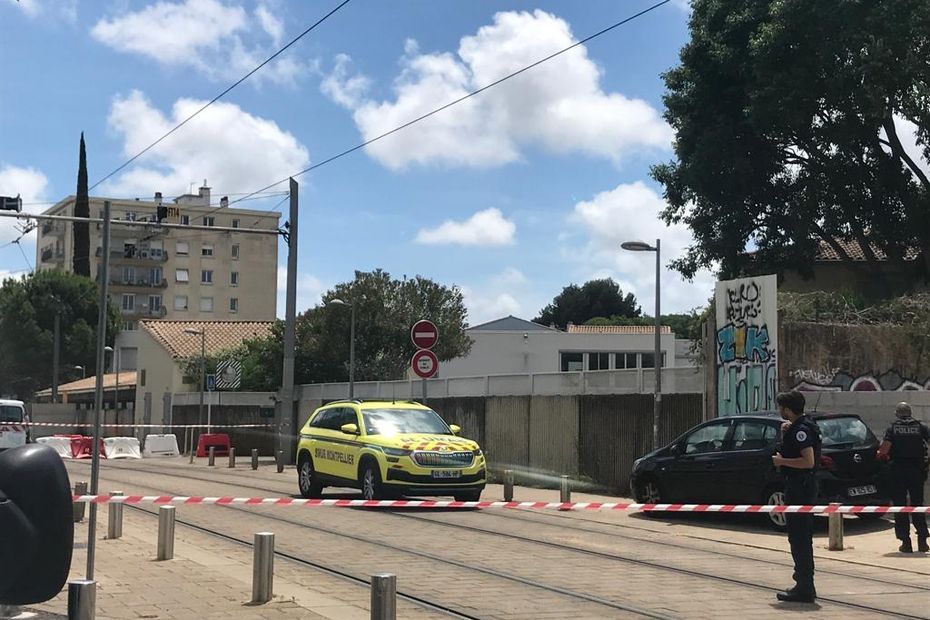 Alerte à la bombe dans un collège de Montpellier : élèves et professeurs confinés et démineurs sur place