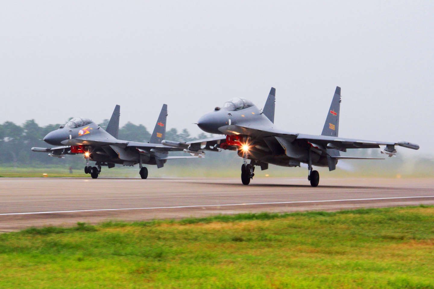 Taïwan détecte 37 avions de combat chinois autour de l’île