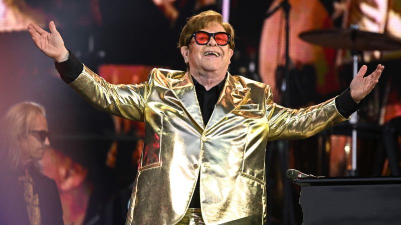 Elton John celebrates last show on his farewell tour