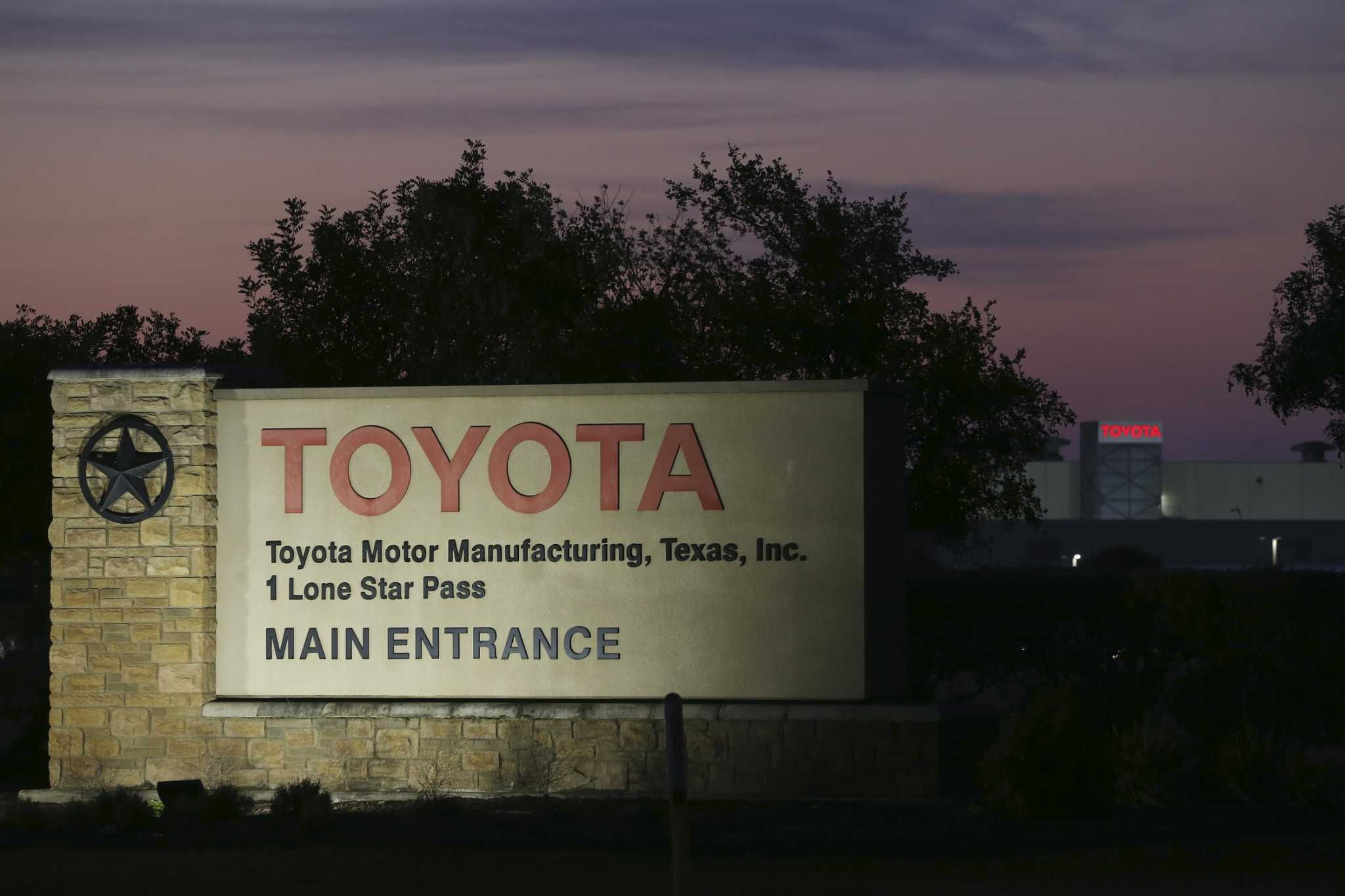 SAPD arrests man who barricaded himself at Toyota plant