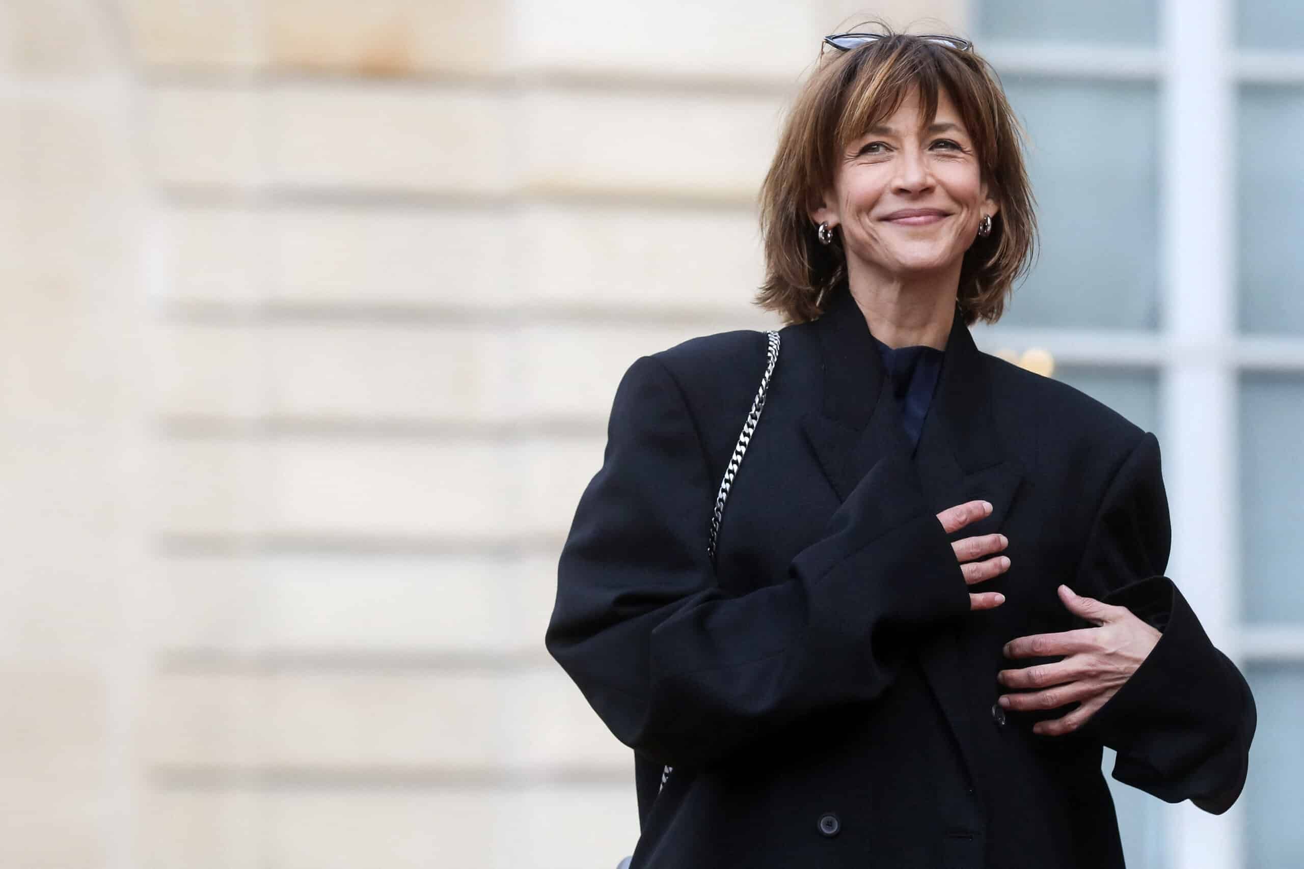 "Youpiii !!!", Sophie Marceau brise le silence après les résultats des législatives