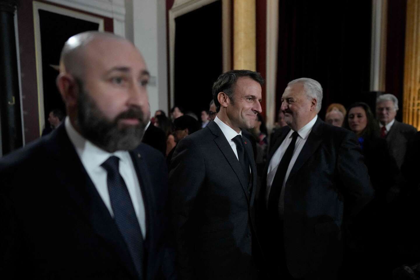 Devant les francs-maçons, Emmanuel Macron fait l’éloge de la raison face aux " porteurs de haine "