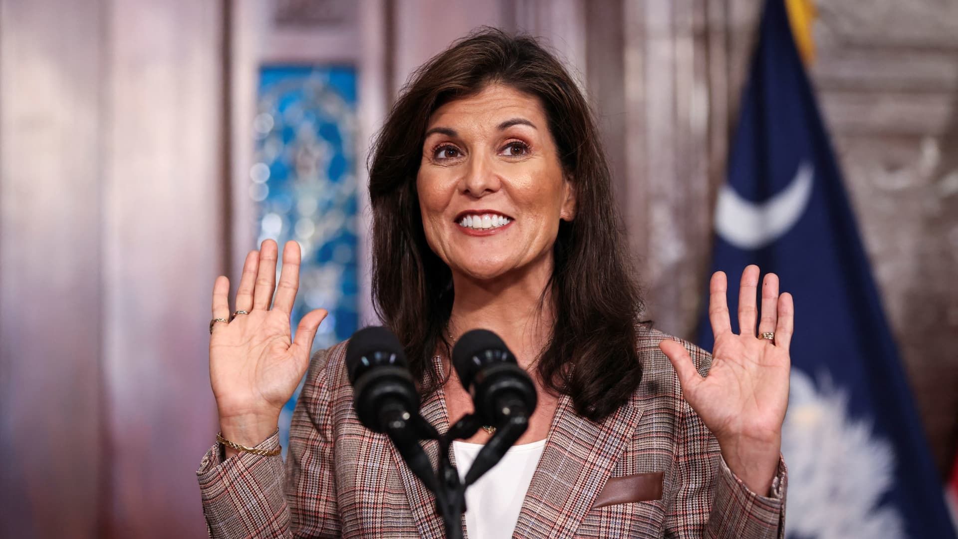 Nikki Haley may draw wealthy donors off sidelines