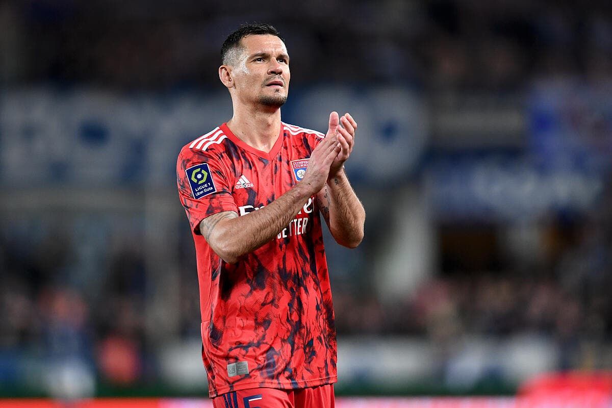 Un coup de balai à l'OL, Lovren se propose