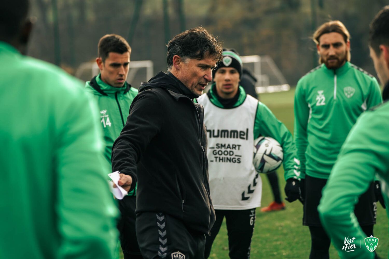 🚨 ASSE - Nîmes : Huard choisit un groupe ultra surprenant !