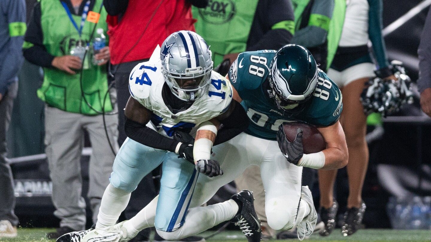 Cowboys, Eagles both healthy heading into NFC East showdown