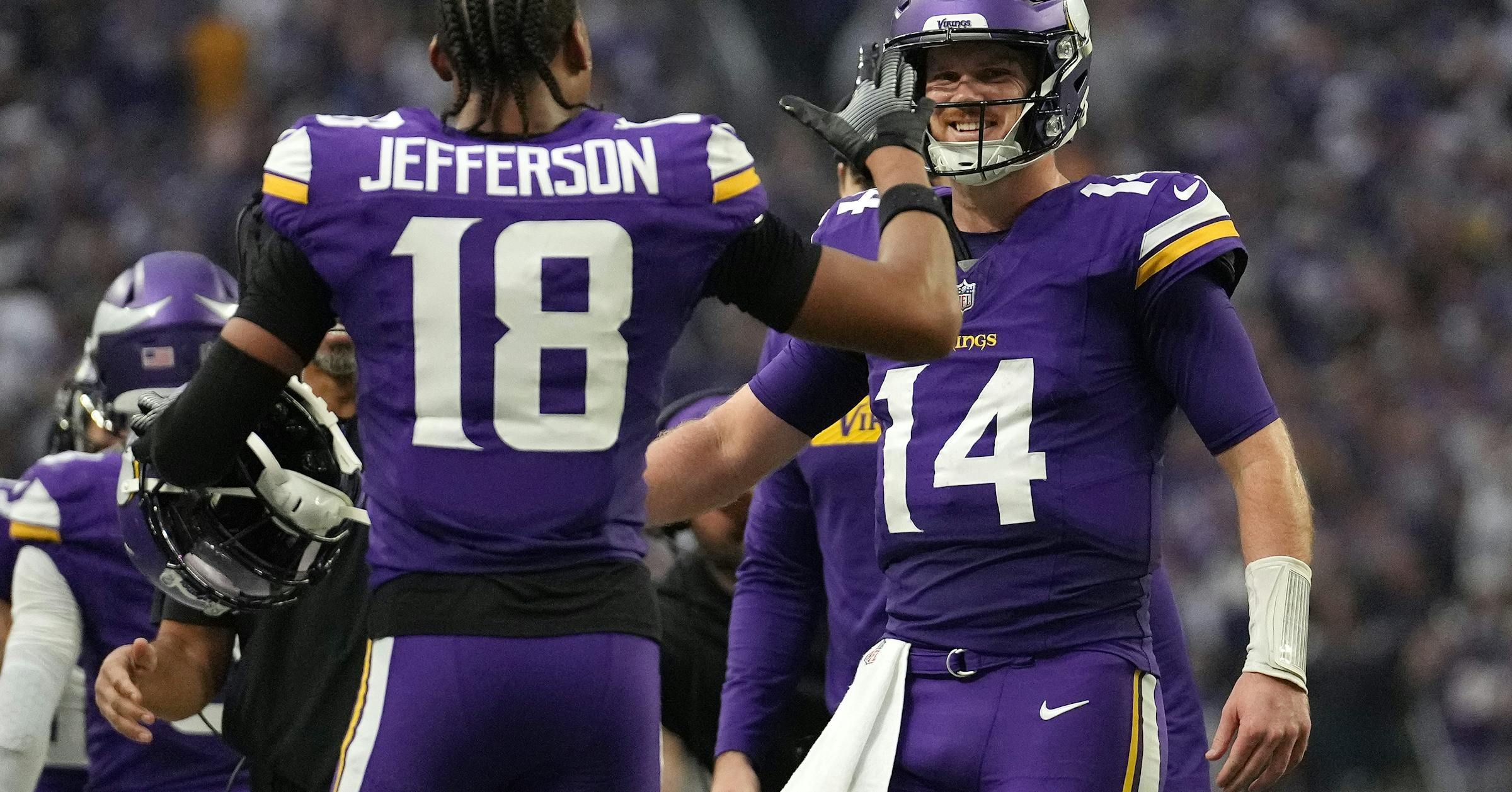 Sam Darnold, Vikings rout Kirk Cousins' Falcons 42-21