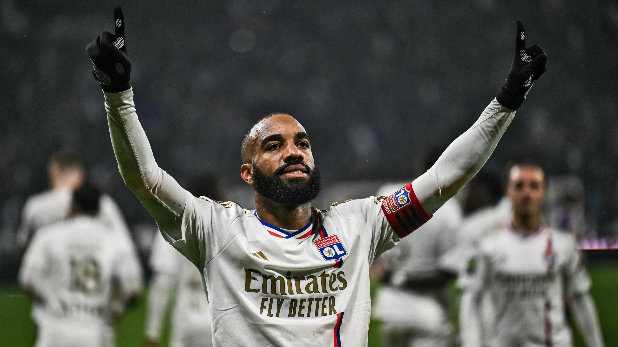 Lacazette, Mbappé, Matic, Sanches, PSG, Radonjic, Werner, Real : Les 18 infos mercato de mardi