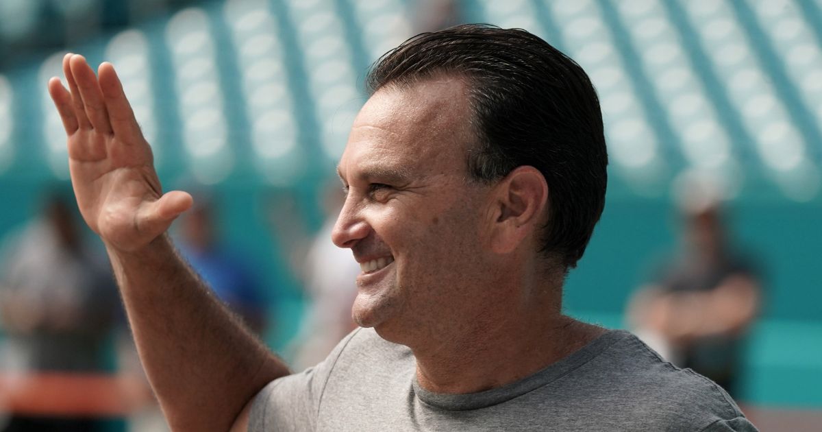 Drew Rosenhaus calls for NIL transparency, structure amid college football chaos