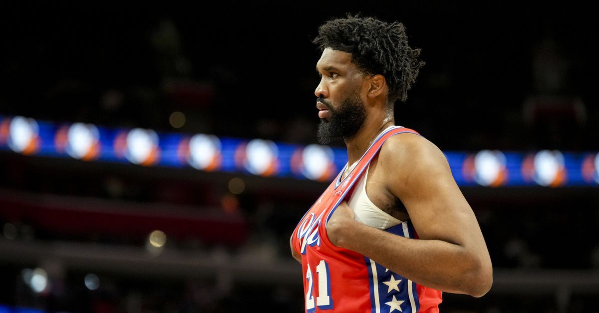 Joel Embiid clarifies comments on potential surgery on left knee