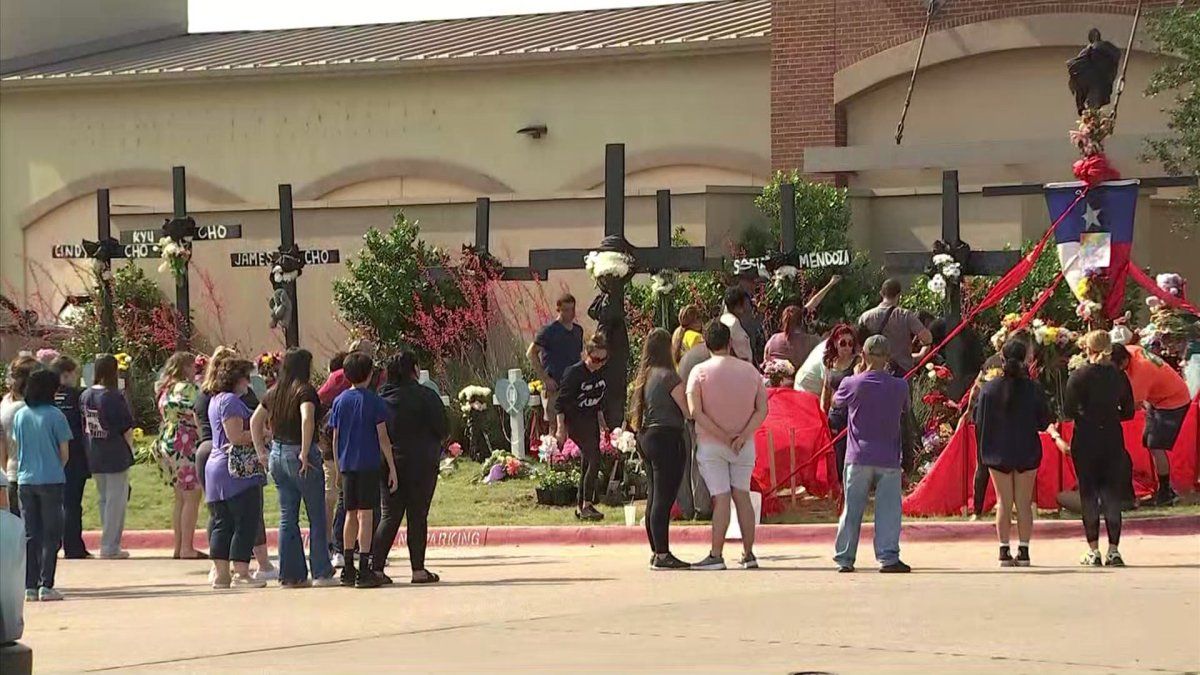 3 Children From 2 Families Among 8 Killed in Allen Mall Shooting