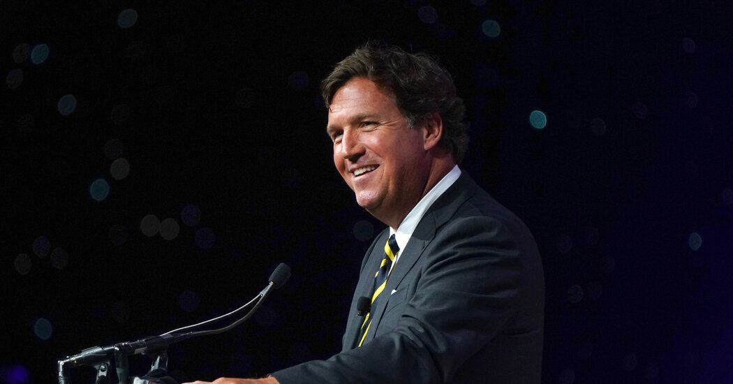 Tucker Carlson Says He Will Start New Show on Twitter