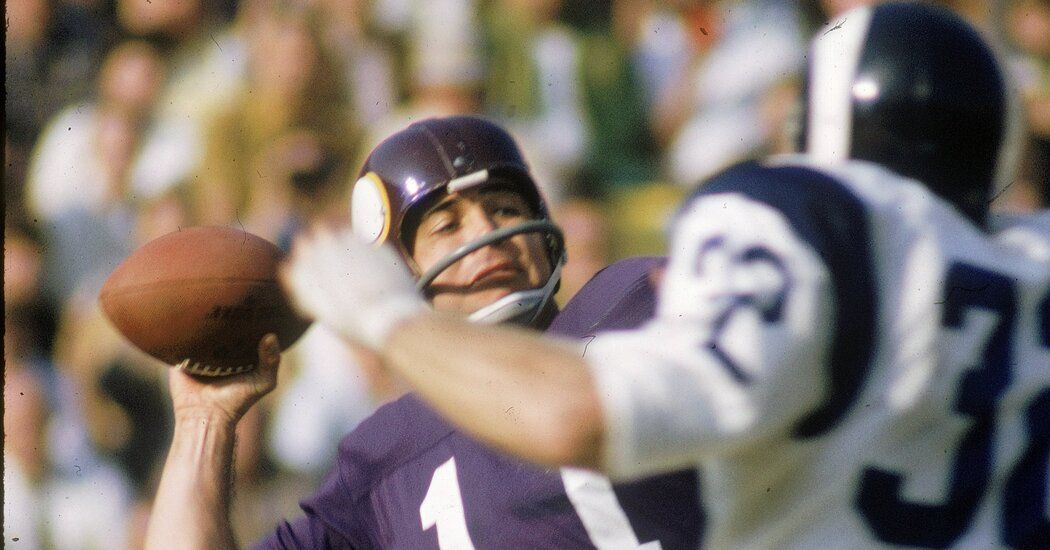 Joe Kapp, Quarterback Who Led Vikings to Super Bowl IV, Dies at 85