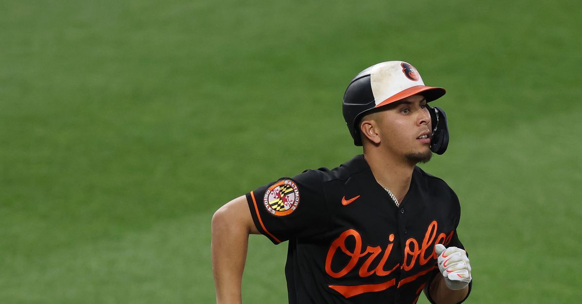 Orioles place Ramón Urías on injured list, recall Drew Rom for possible MLB debut