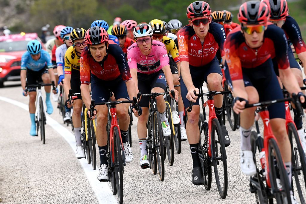 Ineos pressure isolates Remco Evenepoel on first Giro d'Italia mountain stage