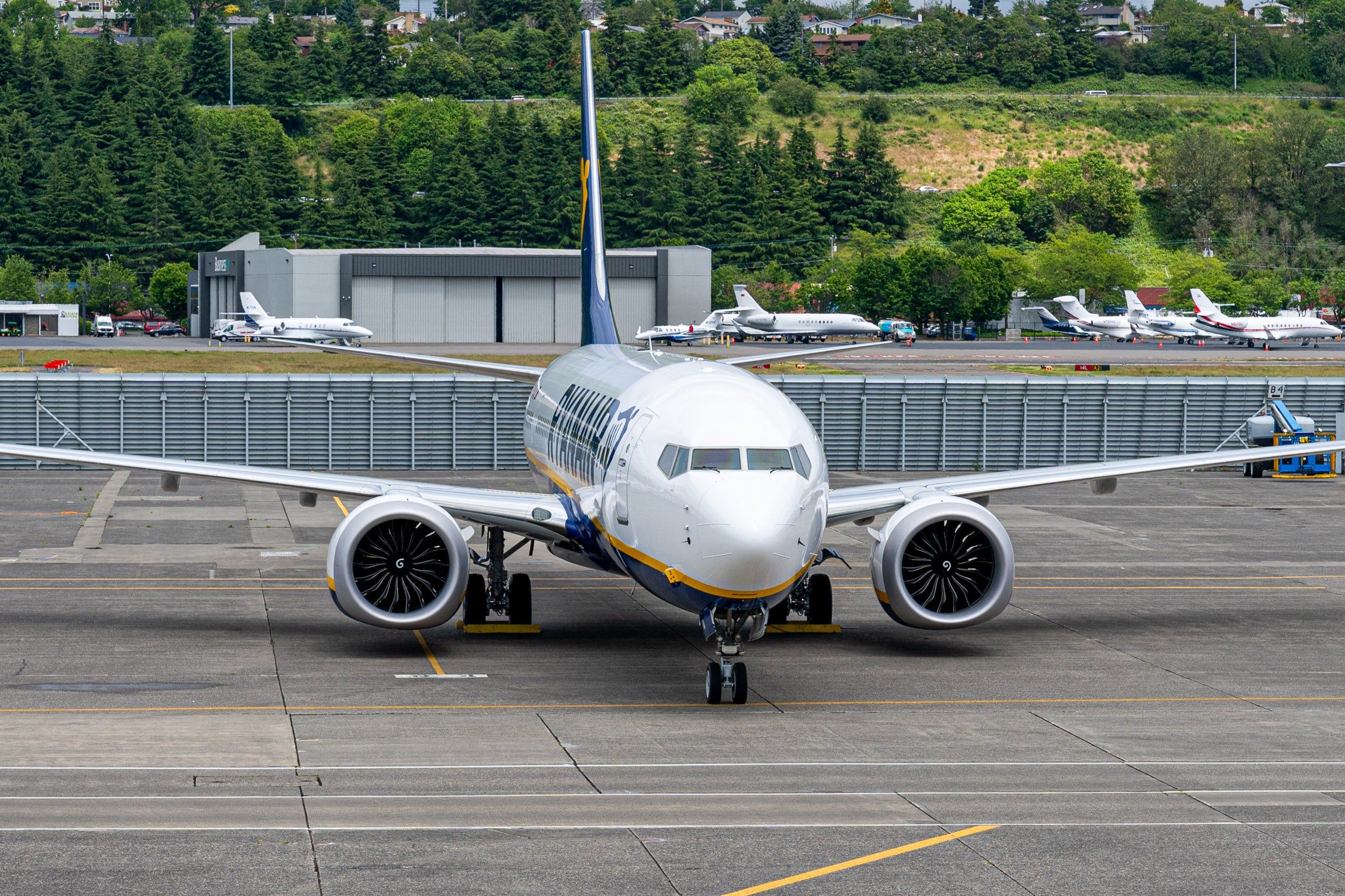 Ryanair orders 300 new 737 MAX 10 aircraft from Boeing