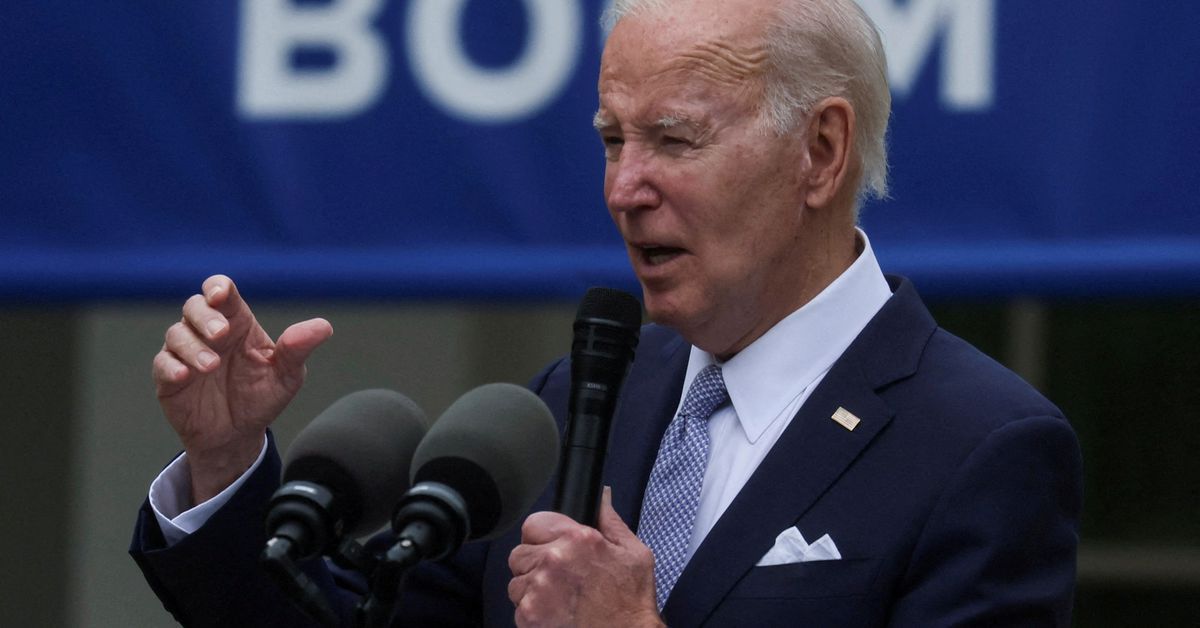 Biden's approval rating at 40%, Americans concerned about immigration: Reuters/Ipsos poll