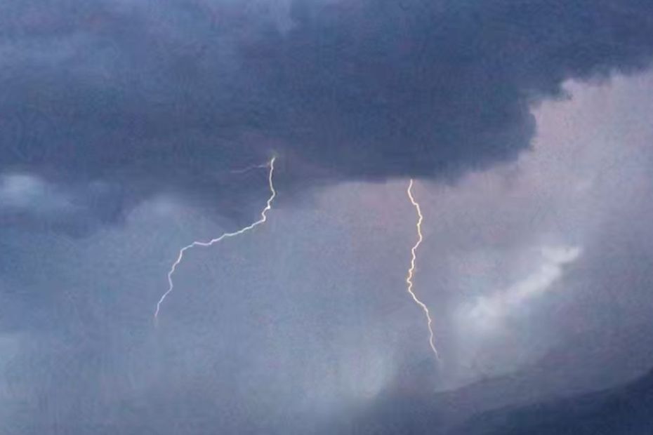 Météo : d'importants orages avec beaucoup de pluie attendus en Centre-Val de Loire