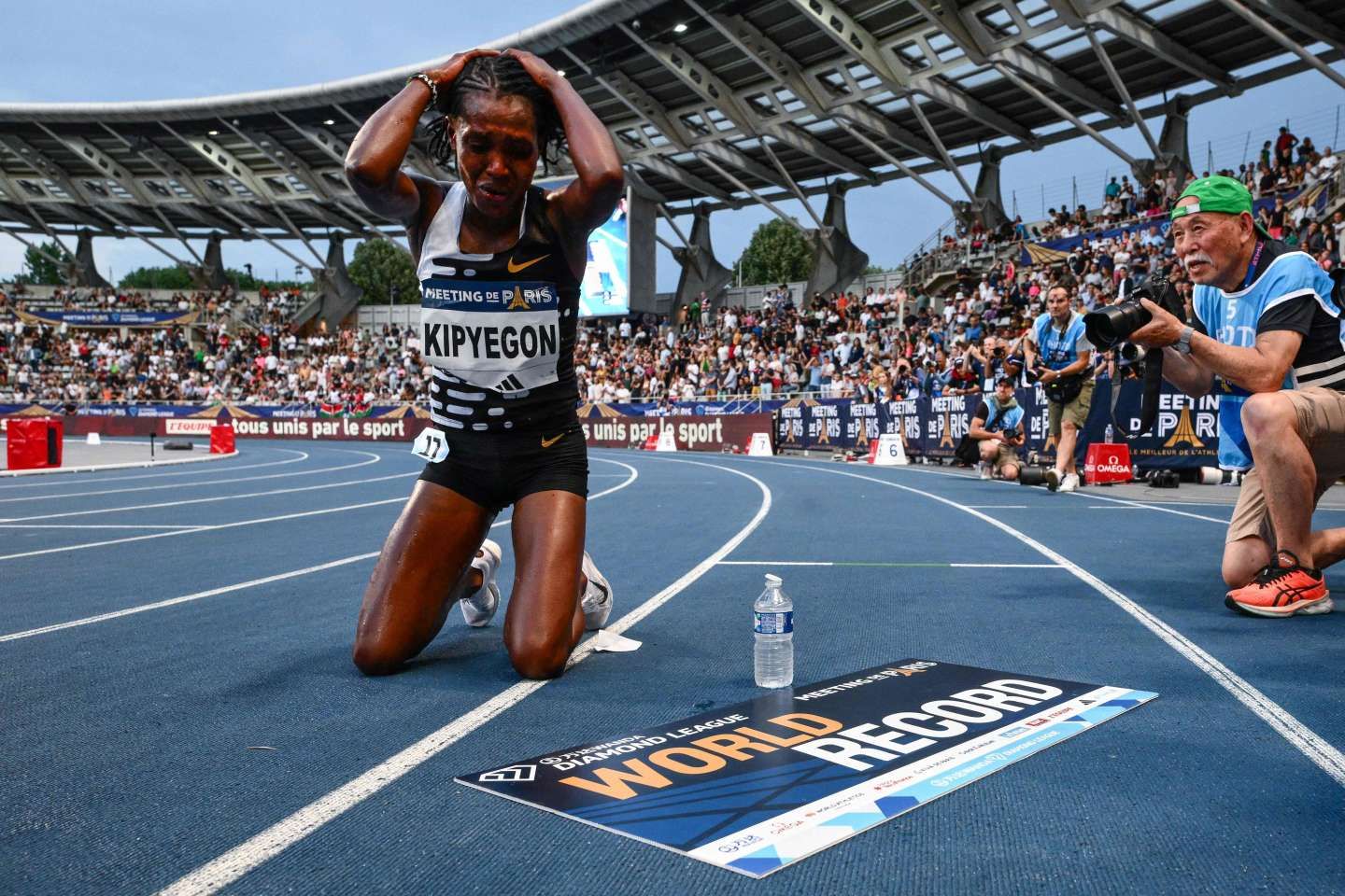 Athlétisme : à un an des JO, Paris réussit sa répétition générale avec les records du monde de Faith Kipyegon, Lamecha Girma et Jakob Ingebrigtsen